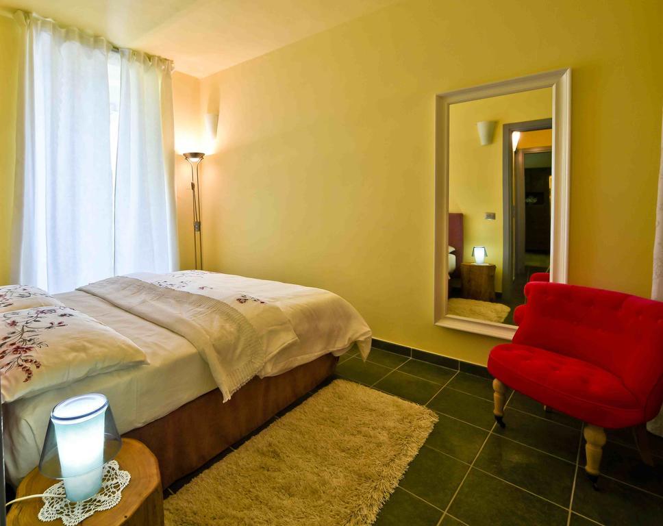 Casa Nalin Apartman La Morra Szoba fotó