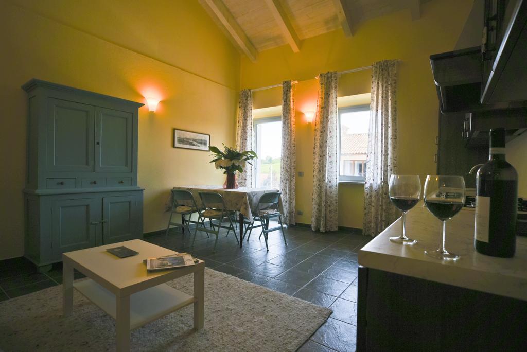 Casa Nalin Apartman La Morra Szoba fotó