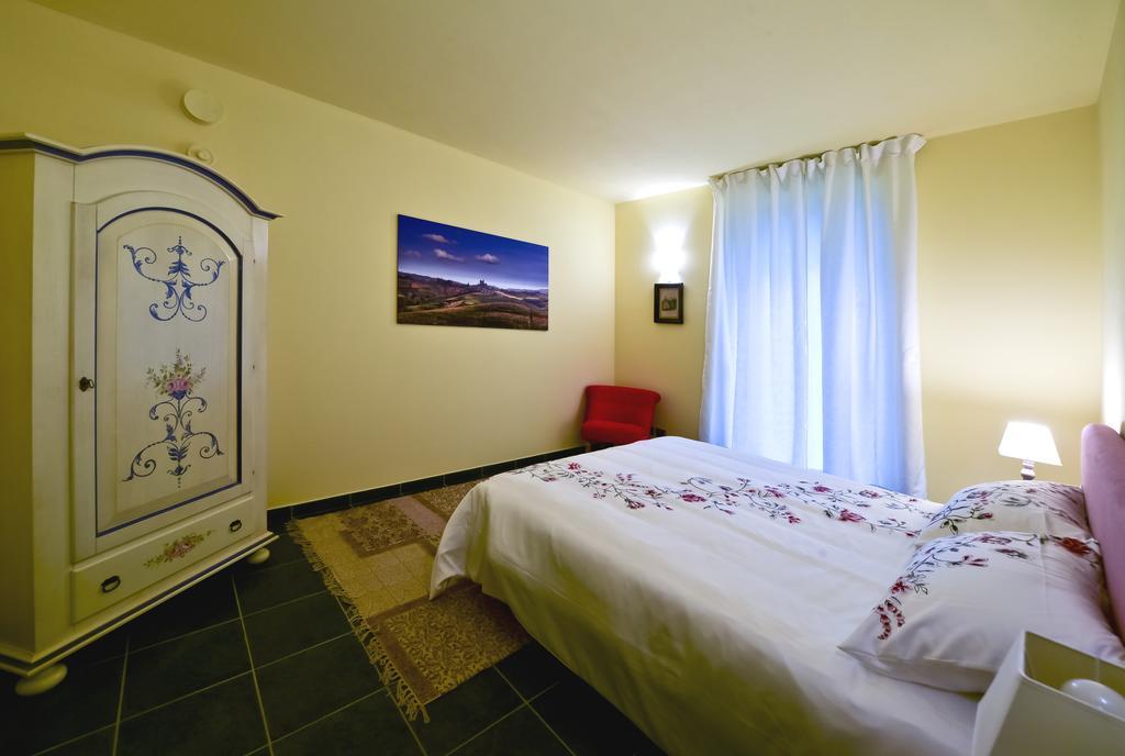 Casa Nalin Apartman La Morra Szoba fotó